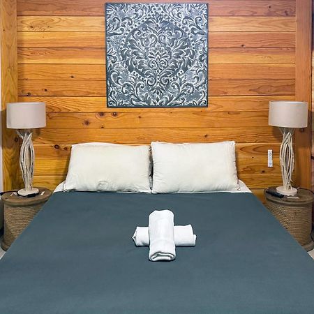 Bed and Breakfast Le Jardin De Celina Valensole Exterior foto