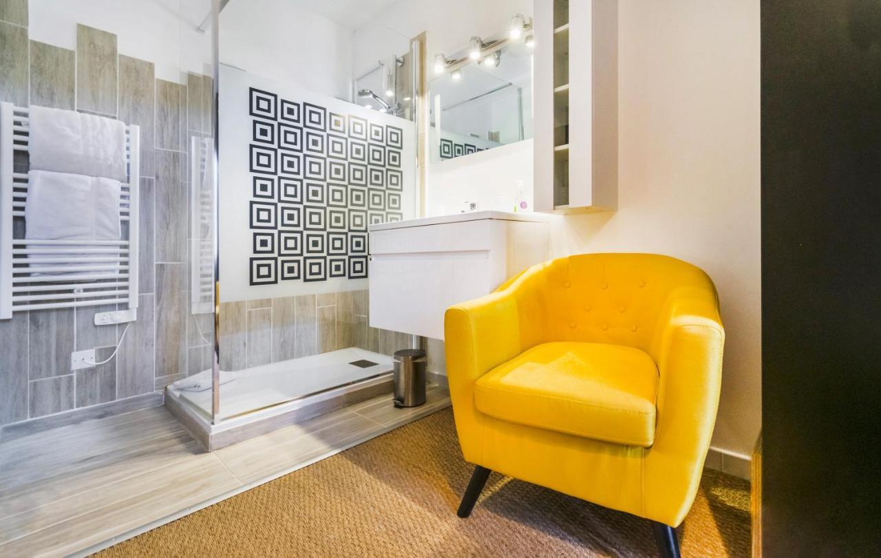 Bed and Breakfast Le Jardin De Celina Valensole Exterior foto