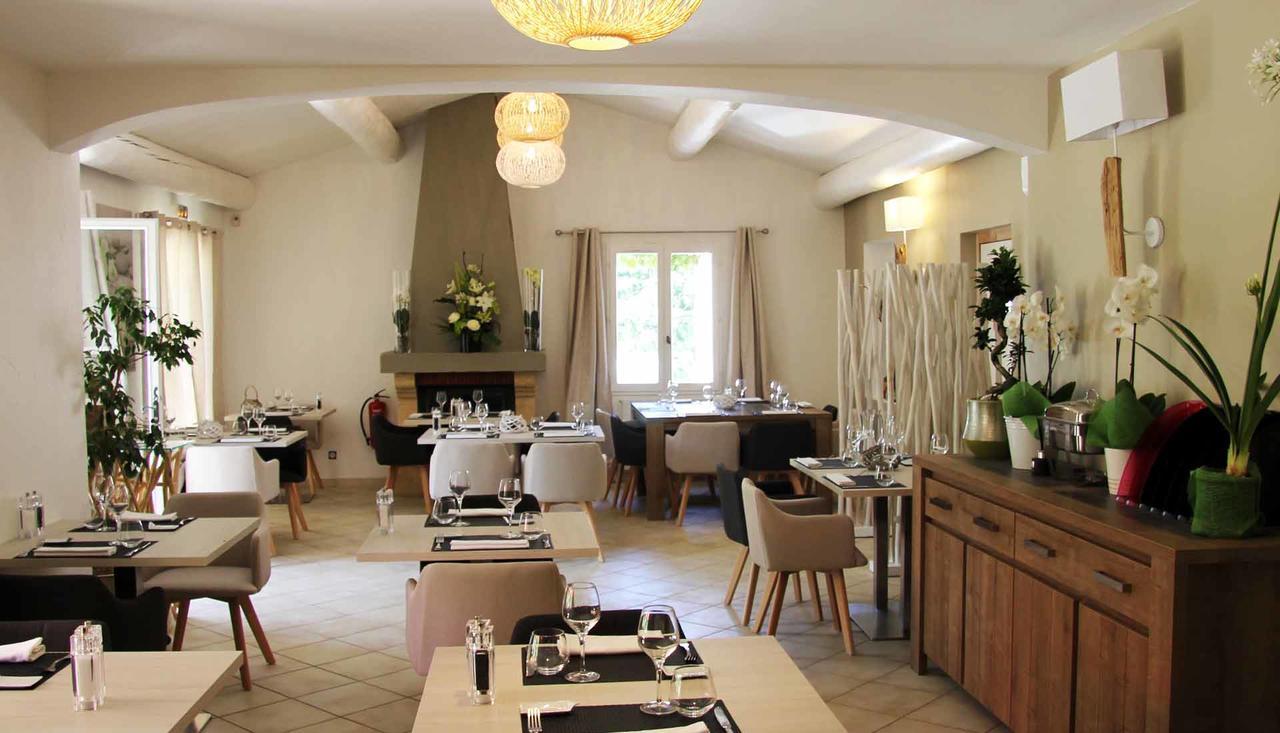 Bed and Breakfast Le Jardin De Celina Valensole Exterior foto